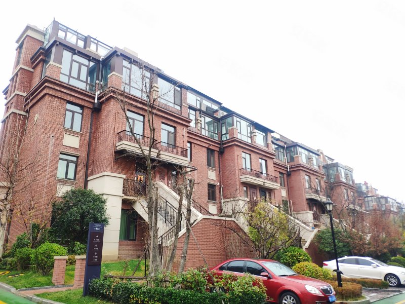 青特赫山(别墅)