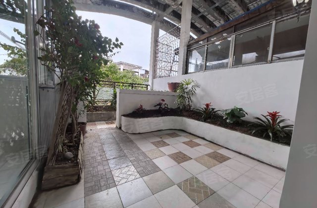 精华逸景阳光家园4室2厅150.25㎡69.8万二手房图片