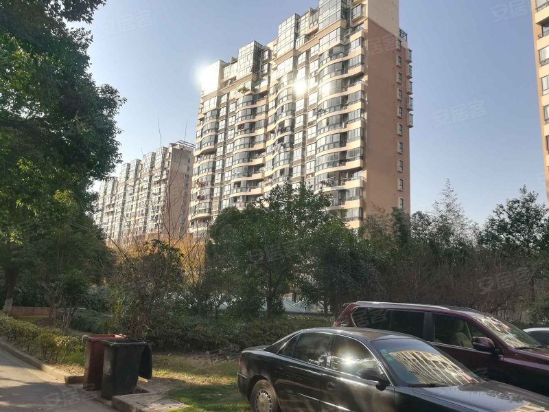 莘映象林水美地苑 