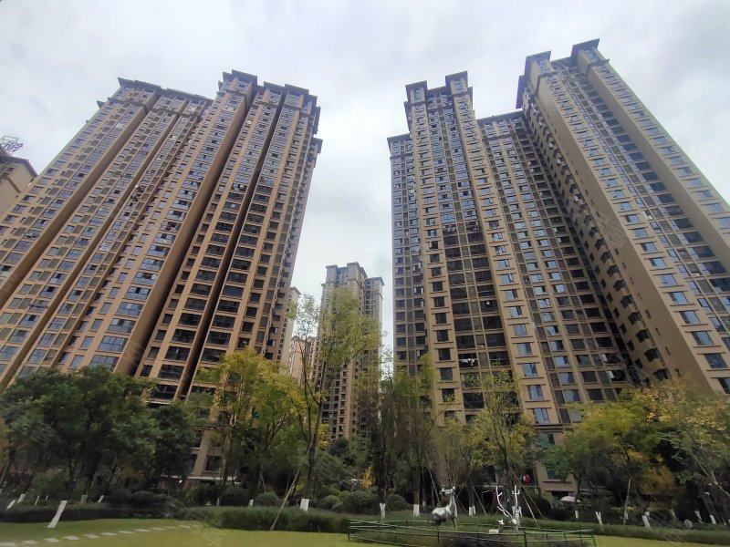 领地凯旋国际公馆