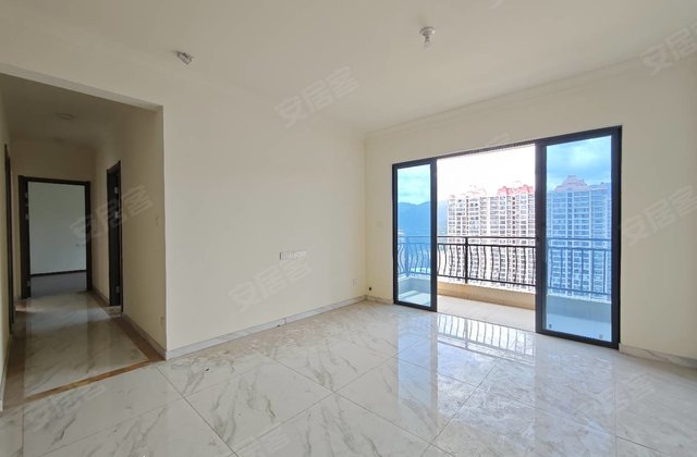 碧桂园城央壹品4室2厅120㎡72.8万二手房图片