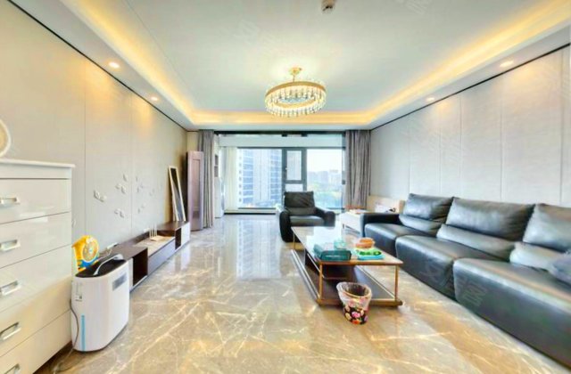 青铁华润城(三期)4室2厅164.04㎡659万二手房图片