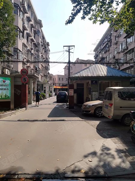 淞滨支路80弄小区 