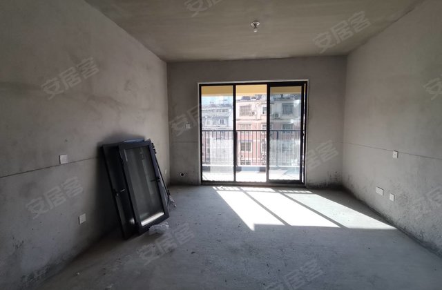 阳光欧洲城玫瑰苑3室2厅122㎡50万二手房图片