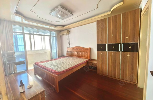 海枫公寓3室2厅104.69㎡130.4万二手房图片