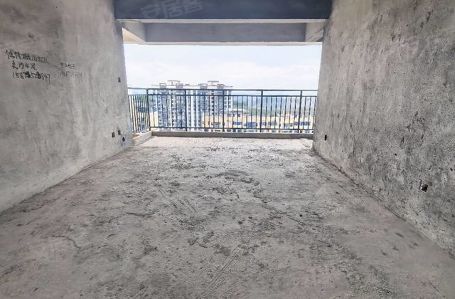 誉诚桃源4室2厅139.8㎡49.8万二手房图片