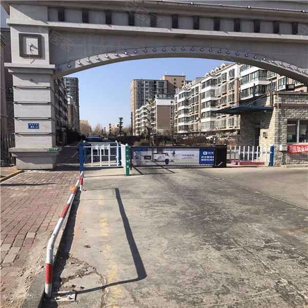 学府花园(龙凤)