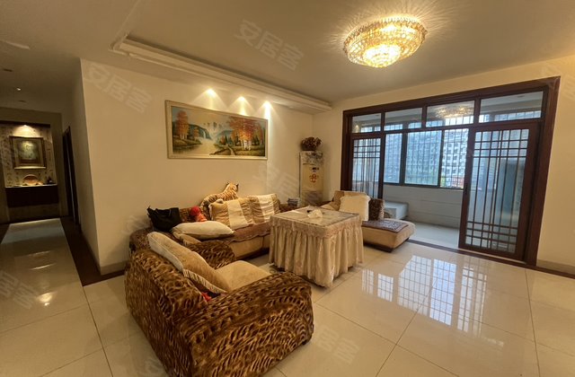 五江建材城4室2厅159.29㎡38.8万二手房图片