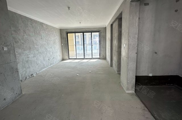 沪润金域蓝湾3室2厅129㎡62万二手房图片