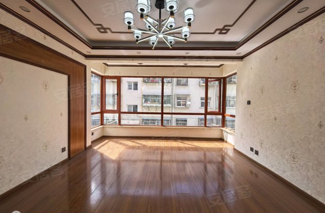 第十安居苑4室1厅128㎡139万二手房图片