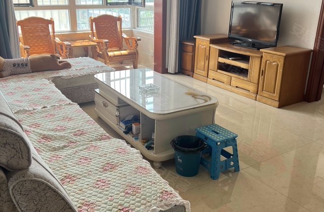 富贵园小区3室2厅109.26㎡61万二手房图片
