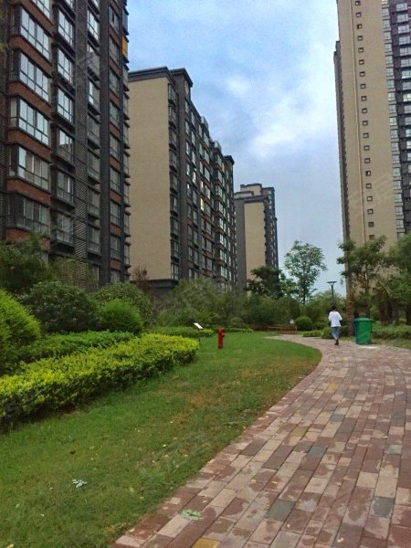 长庆湖滨花园(七区)