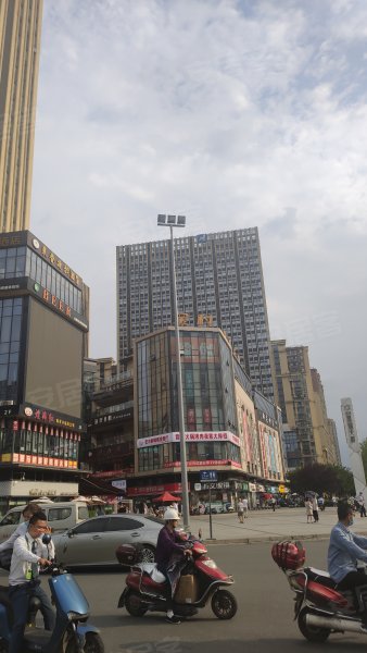 龙湖北城天街(一期商住楼),五福桥东路9号-成都龙湖北城天街(一期商住