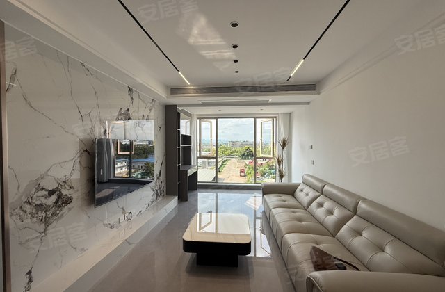 水街电梯小高层 两梯四户 6楼 全新装修 近长平幼小初