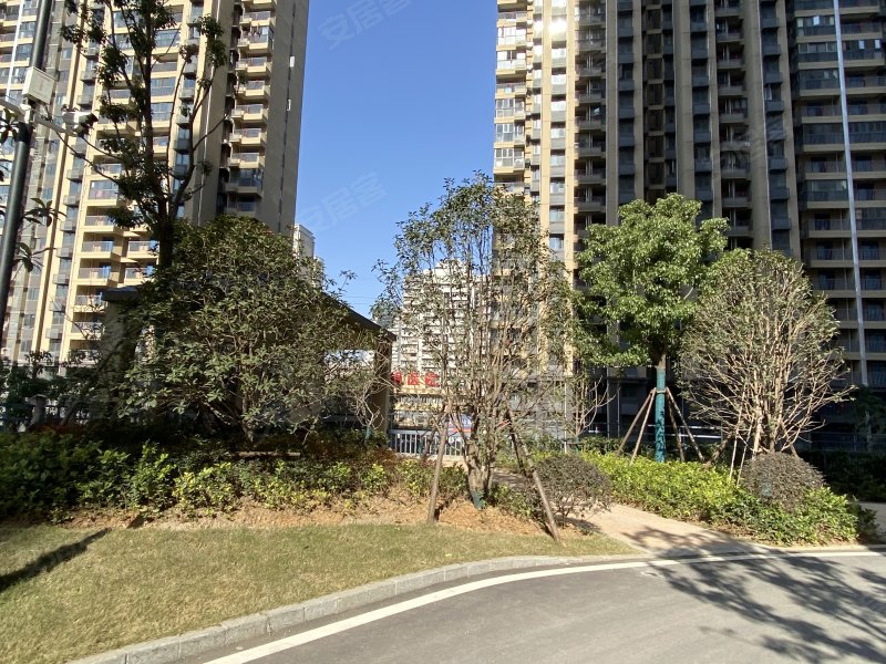 时代花园西区,武珞路586