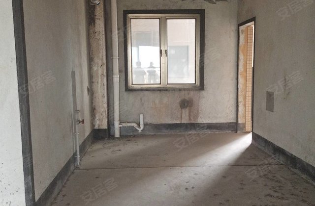 中源华府4室2厅144㎡68万二手房图片