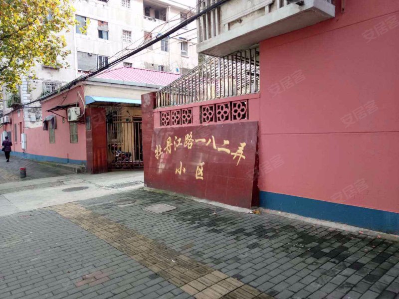 牡丹江路182弄小区 