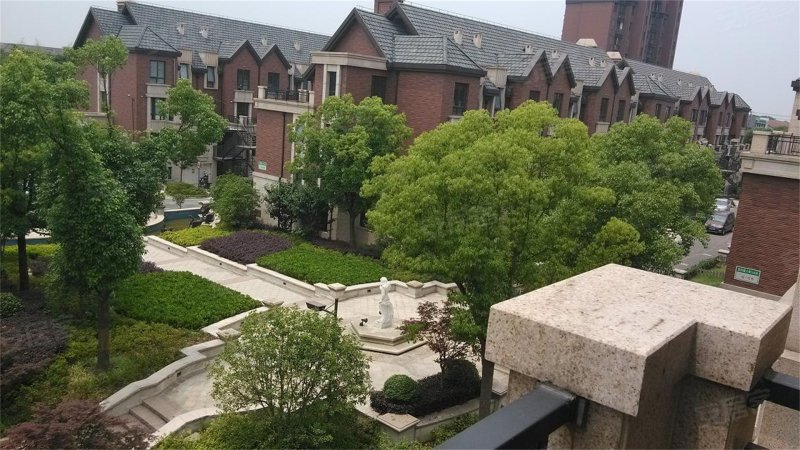 逸皓华庭(公寓住宅)