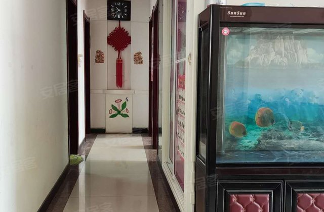 万振蝴蝶泉小区3室2厅145.6㎡42万二手房图片