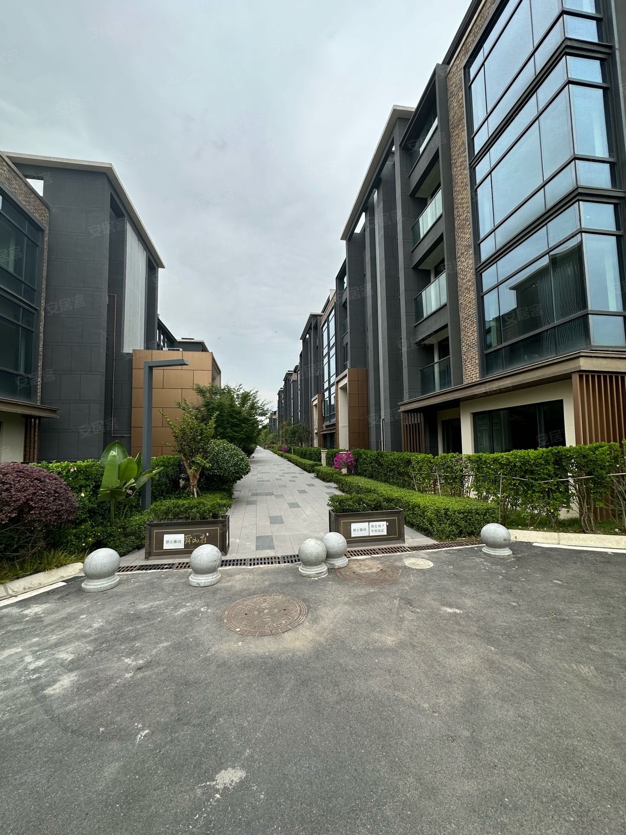 龙湖悠山郡千山新屿