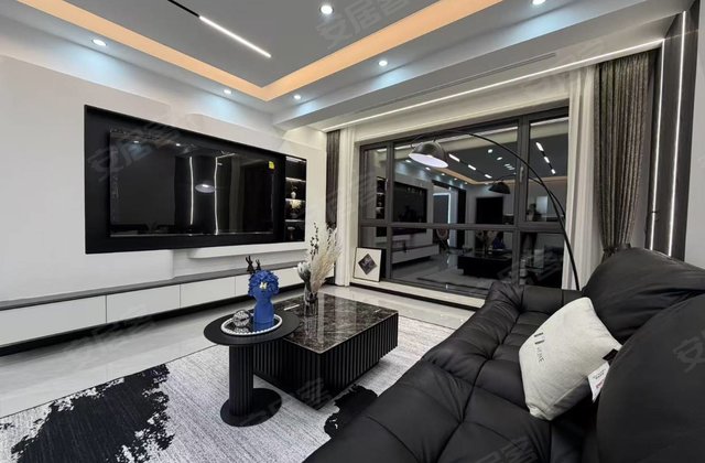 春江花园3室2厅118㎡61.5万二手房图片