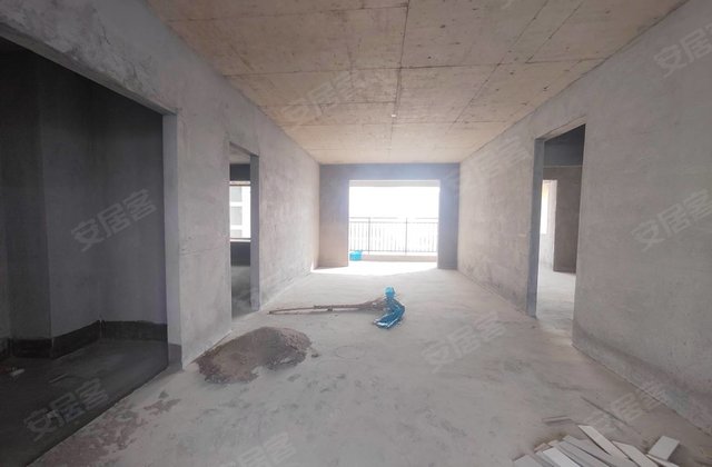 恩杰上品3室2厅130.92㎡66万二手房图片