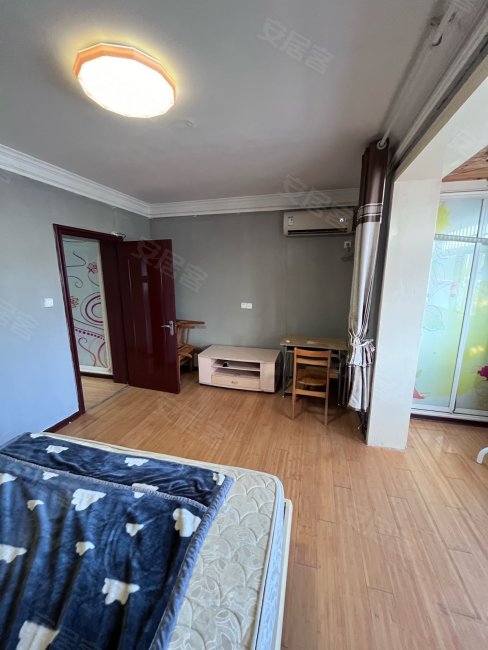 六四一四宿舍小区两室两厅一卫