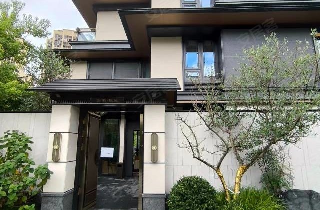 海南臻园(别墅)3室2厅60㎡130万二手房图片