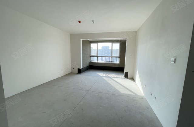 拉菲公馆3室2厅147㎡86万二手房图片