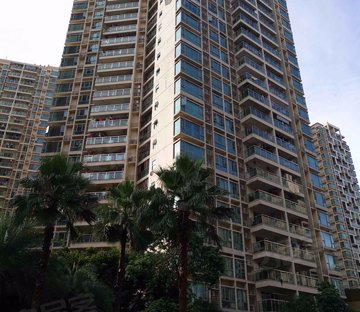 信义荔山公馆 南北通透 精装好房 商业配套齐全 有电梯