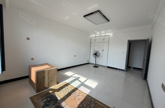 春和家园4室2厅140㎡34万二手房图片