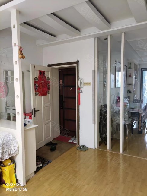 光明新村 交通便利 吃住方便  价格可议 房东直卖 全款优惠