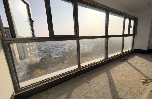 上镜绿地3室2厅136㎡70万二手房图片