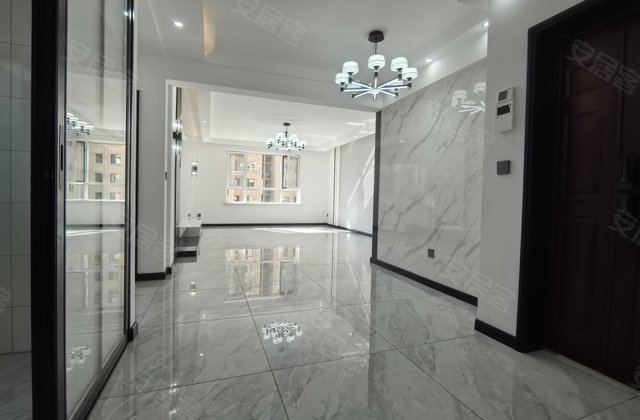 绿地剑桥2室2厅91㎡58.8万二手房图片