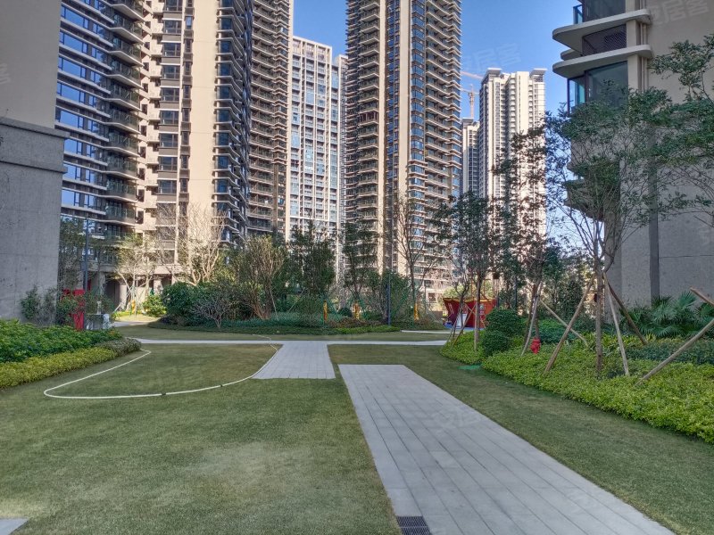 华发城建四季半岛翡翠湾