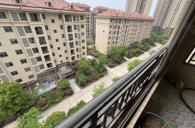 锦绣香江4室2厅143㎡69.5万二手房图片