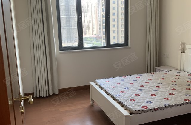 恒大阳光半岛3室2厅120㎡52万二手房图片