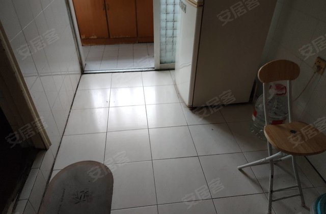白云小区(临海)3室1厅80㎡88万二手房图片
