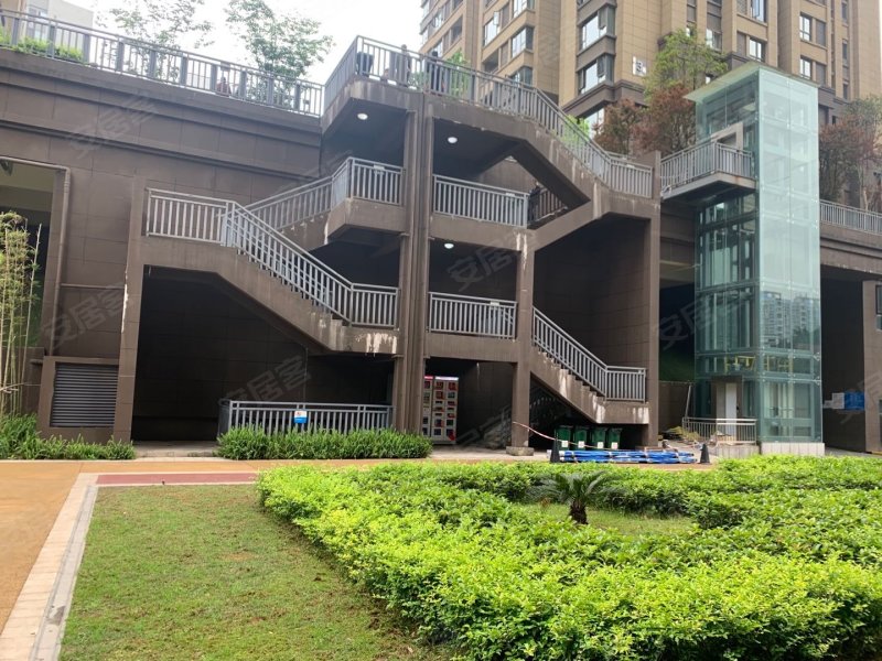 绿地海外滩摩尔公馆,鸿恩路382号-重庆绿地海外滩摩尔公馆二手房,租房