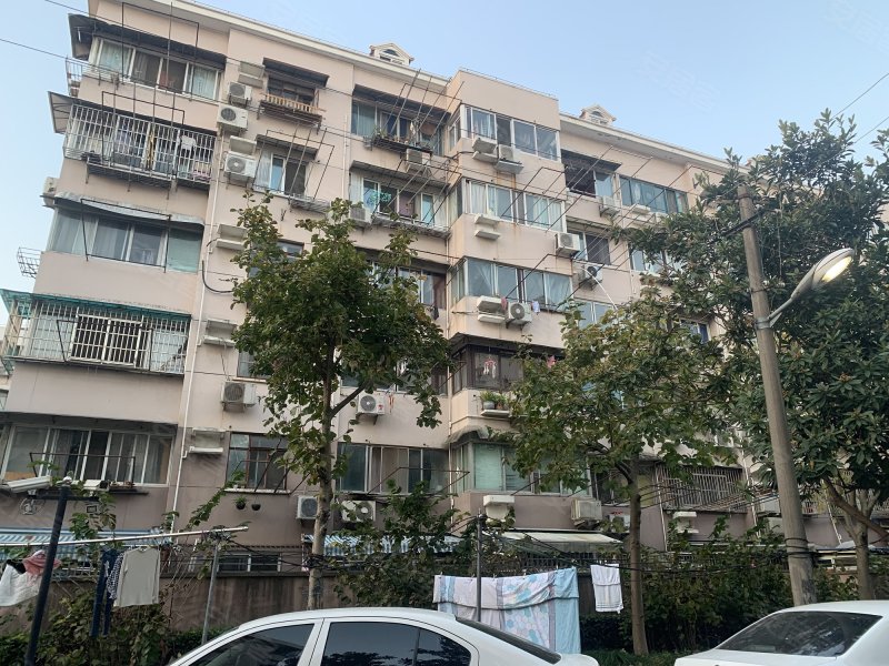 高兴花园二三四街坊