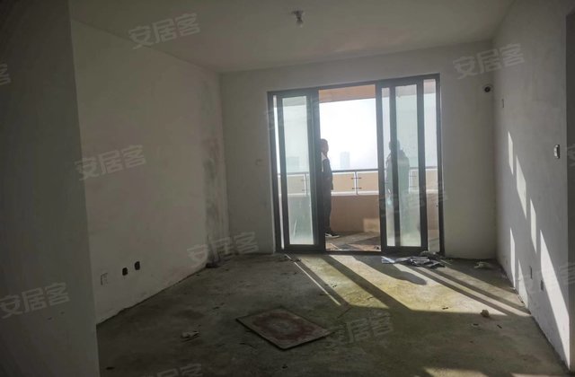 清水湾大公馆5室3厅255㎡209万二手房图片