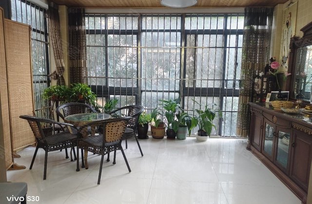 0375首府3室2厅140㎡89万二手房图片