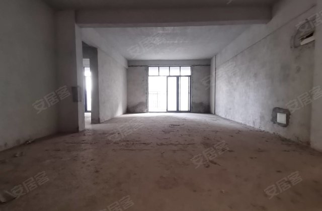 昆仑华府3室2厅126.24㎡45.6万二手房图片