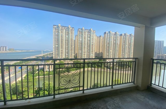 龙光御海阳光4室2厅174㎡278.4万二手房图片