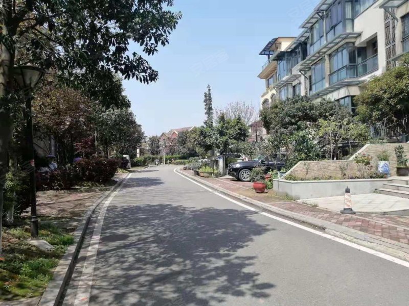 龙湾国际社区(别墅),高云路-长沙龙湾国际社区(别墅)二手房,租房,房价