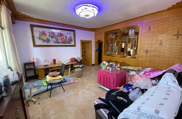 建材集团小区3室2厅108㎡46万二手房图片