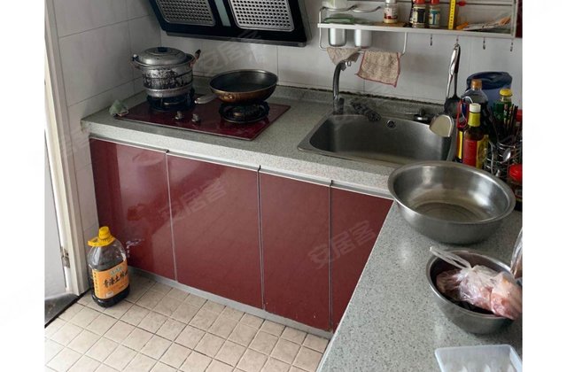 林江新苑3室2厅150㎡58万二手房图片