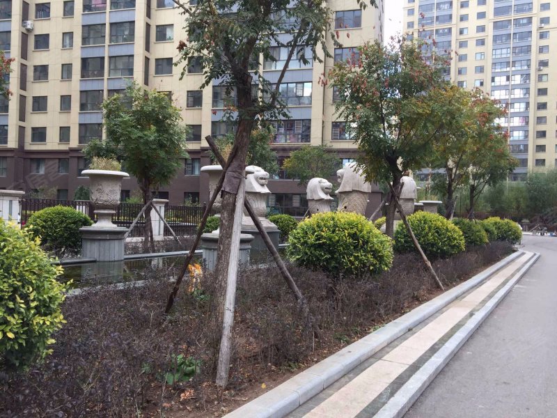 盛世新城a区
