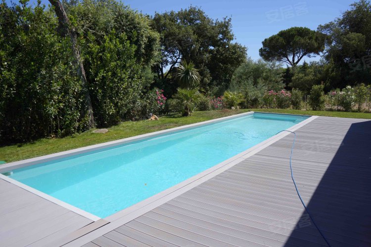 英国约¥1915万5 bedroom villa overlooking the Gulf of St Tropez二手房独栋别墅图片