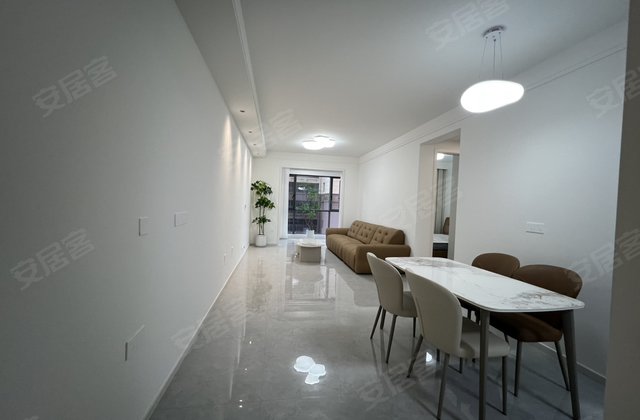 恒达金郡3室2厅112㎡44.8万二手房图片